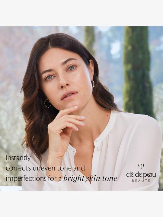 Image du produit Clé De Peau Cle De Peau Correcteur éclat pour les yeux (Almond)