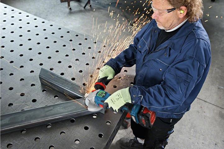Actual product image Bosch Professional GWS 18V-15 SC (150 mm)