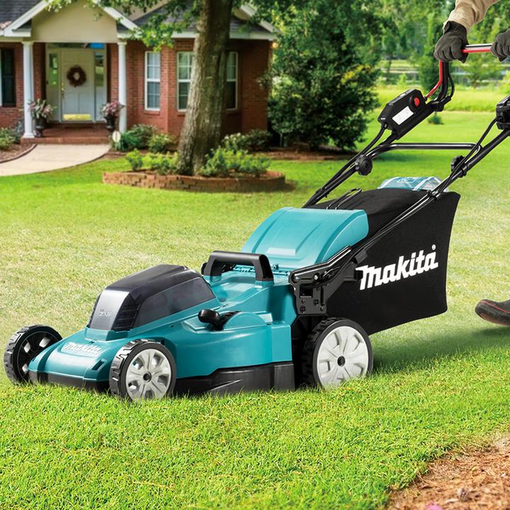 Actual product image Makita DLM481Z (Rechargeable battery operated)