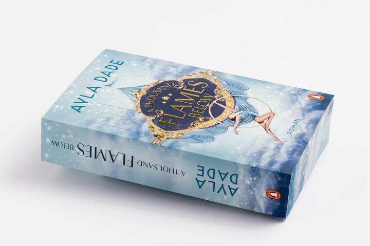 Actual product image A Thousand Flames Below (German, Ayla Dade, 2025)