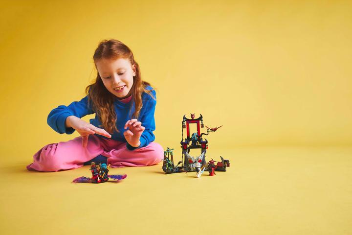 Actual product image LEGO Draconian storm village (71841, LEGO Ninjago)