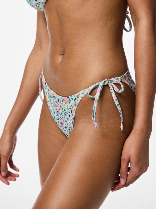 Actual product image Pieces PCASINE Bikinihose (XS)