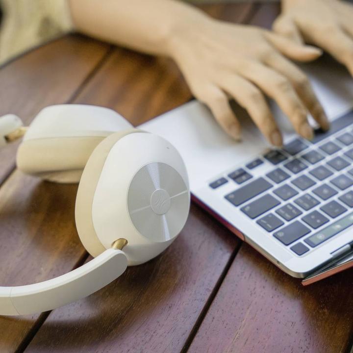 Immagine prodotto OneOdio Handy Over Ear Kopfhörer Bluetooth® Weiss Noise Cancelling (ANC, 75 h, Senza fili)