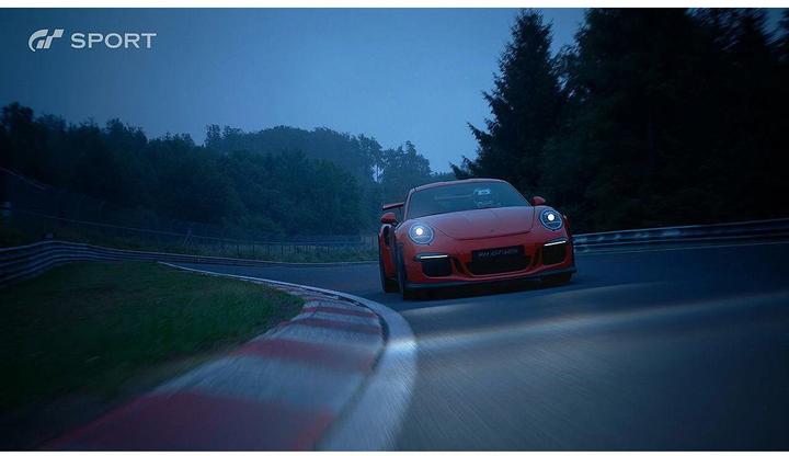 Immagine prodotto Sony PlayStation Hits: Gran Turismo Sport (PS4, Multilingue)