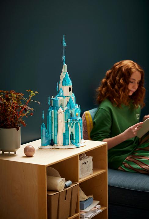Produktbild LEGO Der Eispalast (43197, LEGO Seltene Sets)