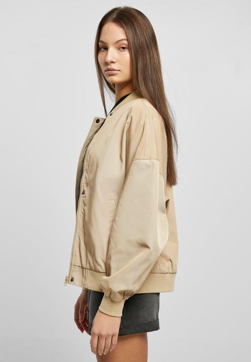 Produktbild Urban Classics Ladies Recycled Oversized Light Bomber Jacket (5XL)
