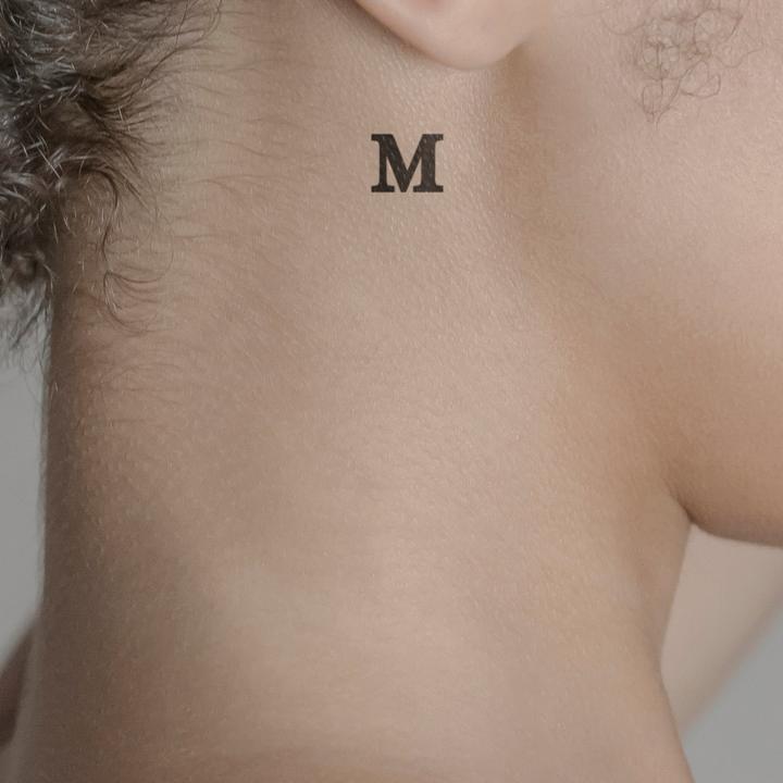 Produktbild minink Temporäres Tattoo – Grossbuchstabe: M