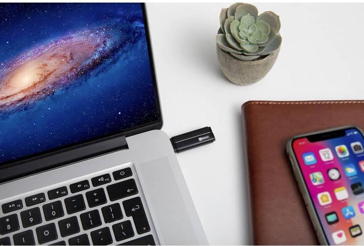 Actual product image MyMedia USB 2.0 Stick 8GB, black (8 GB, USB 2.0)