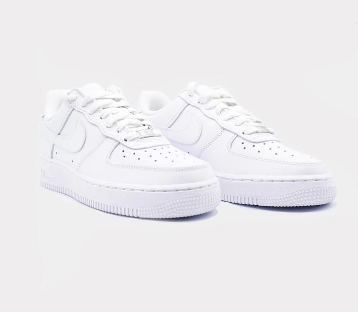 Actual product image Nike AIR FORCE 1 07 LADIES (36)