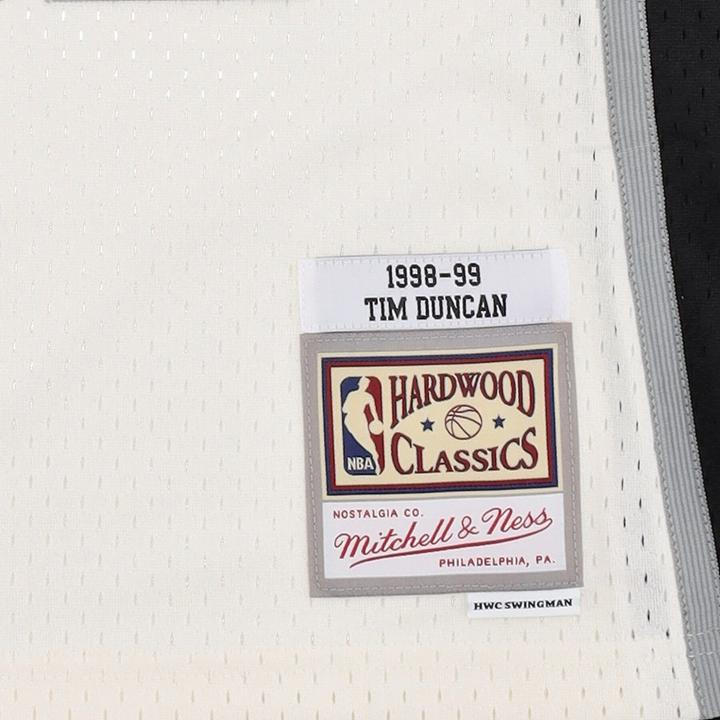 Image du produit Mitchell & Ness Swingman Jersey San Antonio Spurs OFF-WHITE Tim Duncan (L)