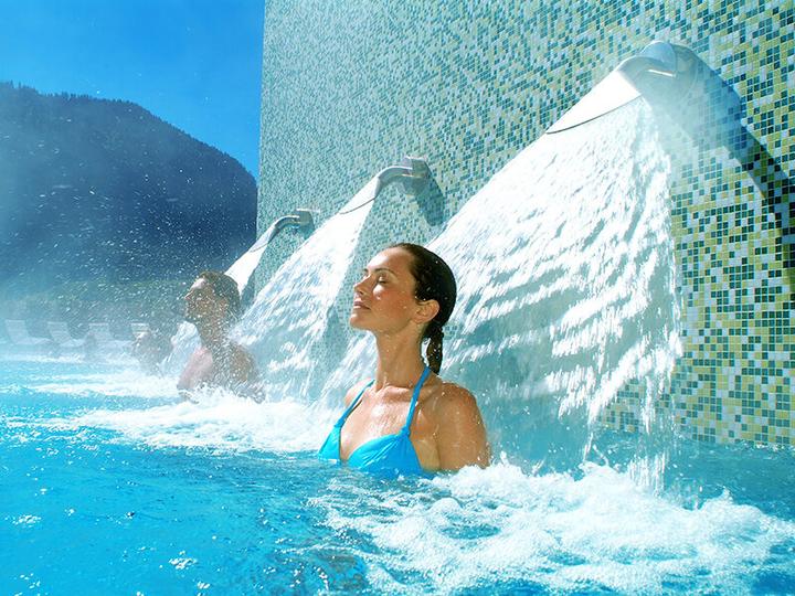 Produktbild Smartbox 5-stündiger Spa-Zugang für Paare in den Bains de la Gruyère (2 Pers.)
