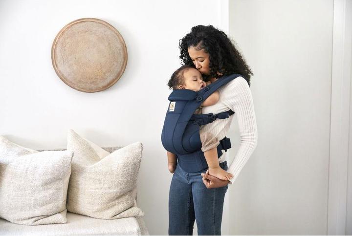 Actual product image Ergobaby Omni Dream
