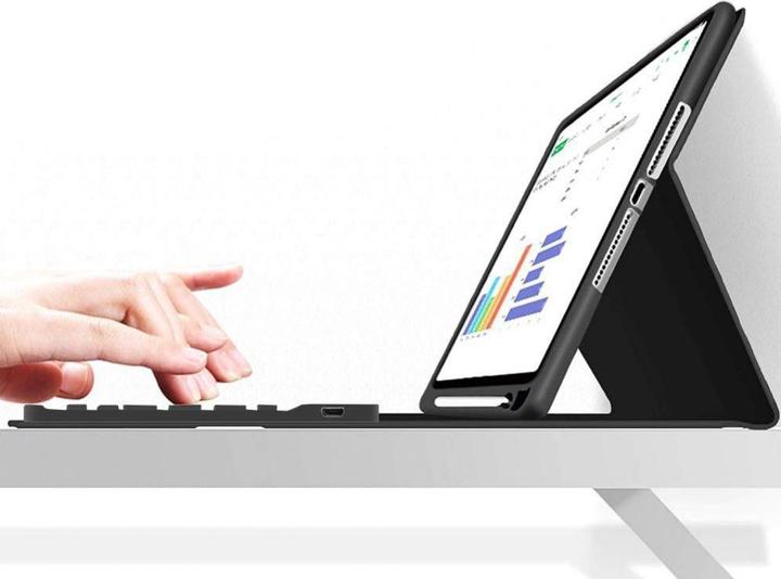 Actual product image Tech-Protect Case with Keyboard (iPad 10.9 (2022))
