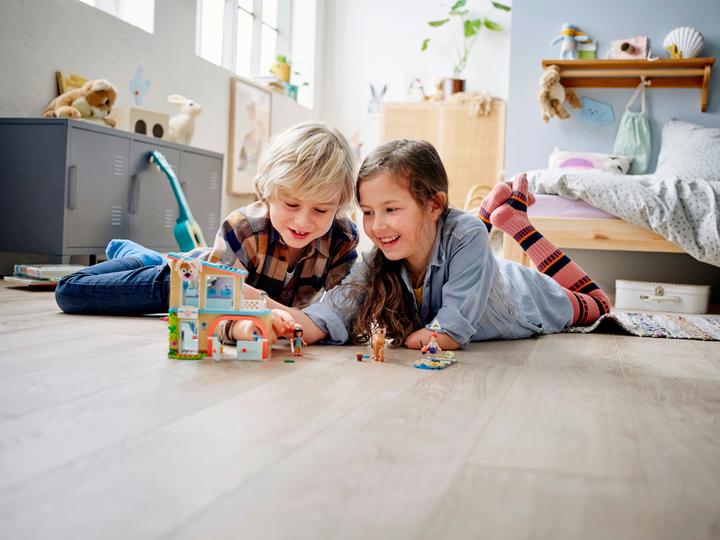 Produktbild LEGO Heartlake City Tierklinik (41446, LEGO Friends)