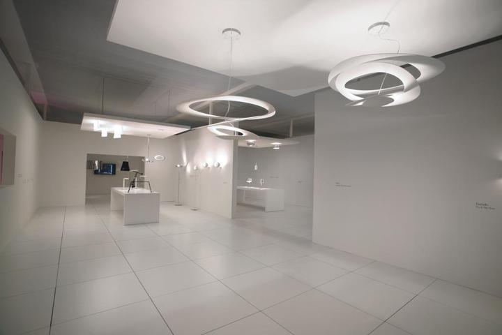 Actual product image Artemide Pirce Mini (3158 lm)