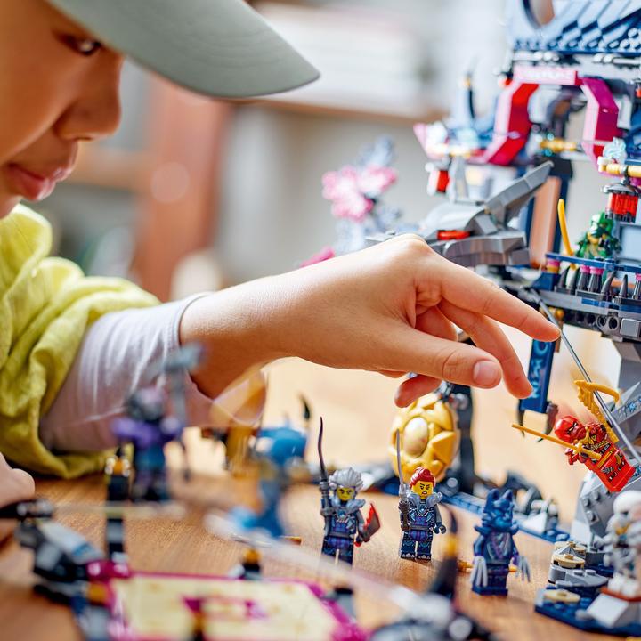 Produktbild LEGO Wolfsmasken-Dojo (71813, LEGO Ninjago)