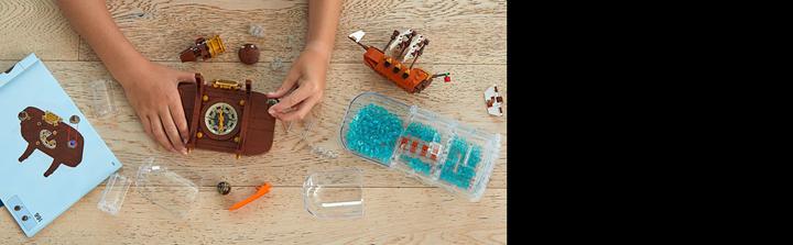 Produktbild LEGO Schiff in der Flasche (92177, LEGO Ideas)