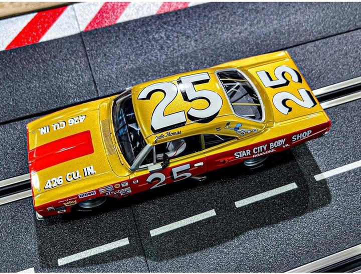 Produktbild Carrera Plymouth Roadrunner, No.25