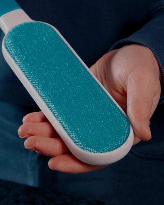 Actual product image Esmée Pet hair remover Lint brush