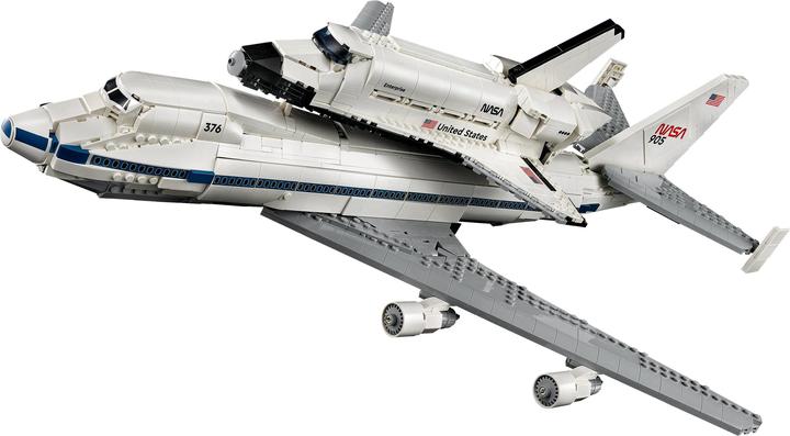 Actual product image LEGO 10360 Spaceshuttle-Transport-Jumbo