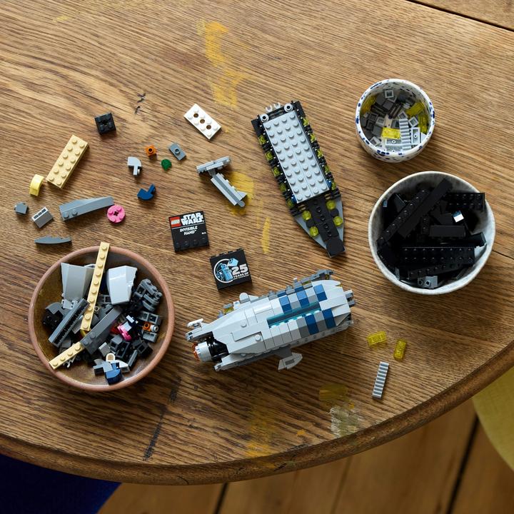 Produktbild LEGO Invisible Hand (75377, LEGO Star Wars)