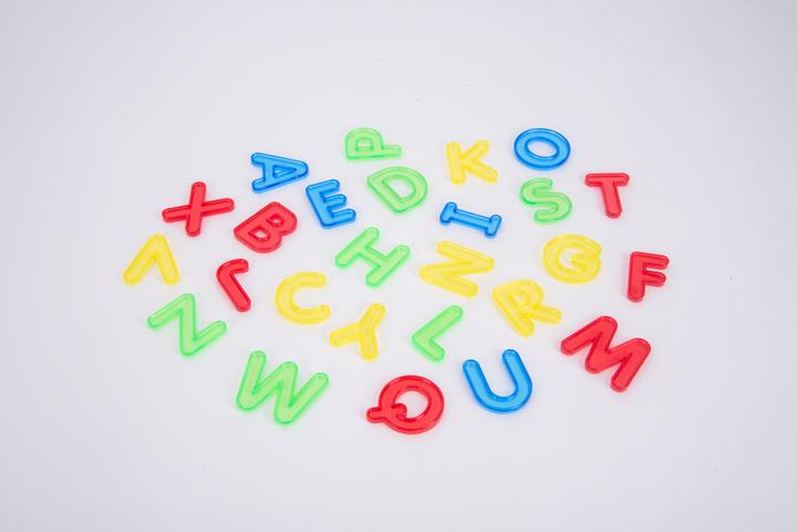 Image du produit TickiT Lot de 26 lettres majuscules colorées en acrylique semi-transparent