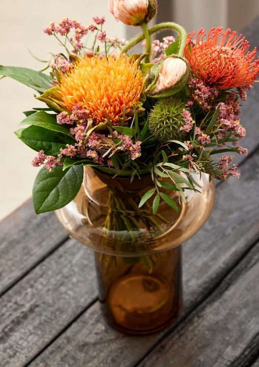 Produktbild Lyngby Glas - Tube Vase - 20 cm - Amber (23556) (1 x, 20 x 18 cm)