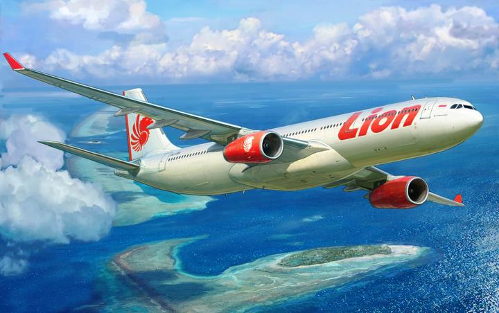 Produktbild Zvezda 7044 Airbus A330-300 Civil airliner 1/144