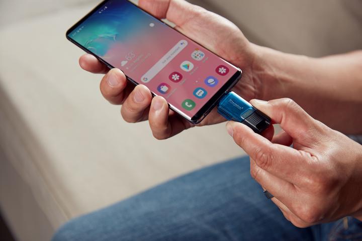 Image du produit Kingston DataTraveler 80 M (256 Go, USB-C)
