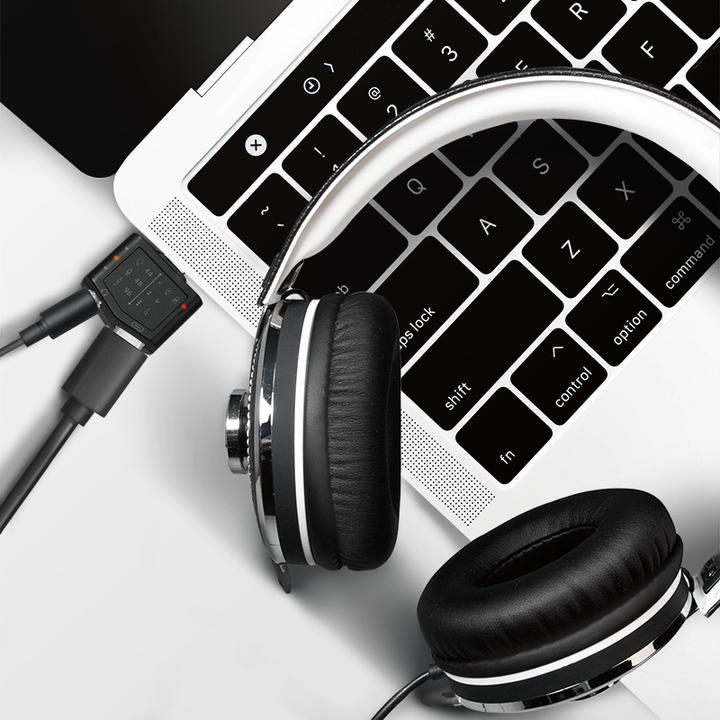 Produktbild LogiLink Audio Adapter m. EQ, 2xUSB-C -> /F,96kHz w/PD (Klinkenadapter)