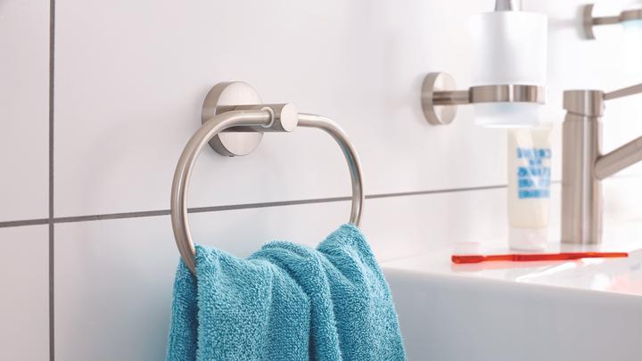 Produktbild tesa MOON WC Ersatzrollenhalter inkl. Klebelösung ohne Bohren