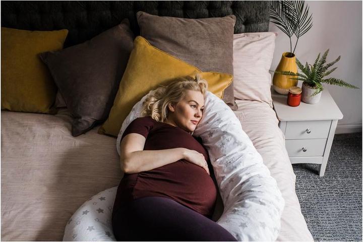 Actual product image Tommee Tippee Nursing pillow