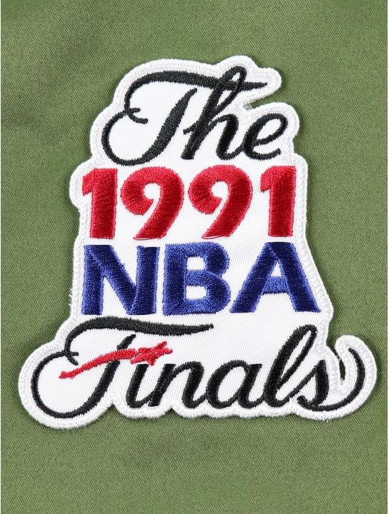 Produktbild Mitchell & Ness NBA Flight Satin - Chicago Bulls Bomberja - 125971 (M)