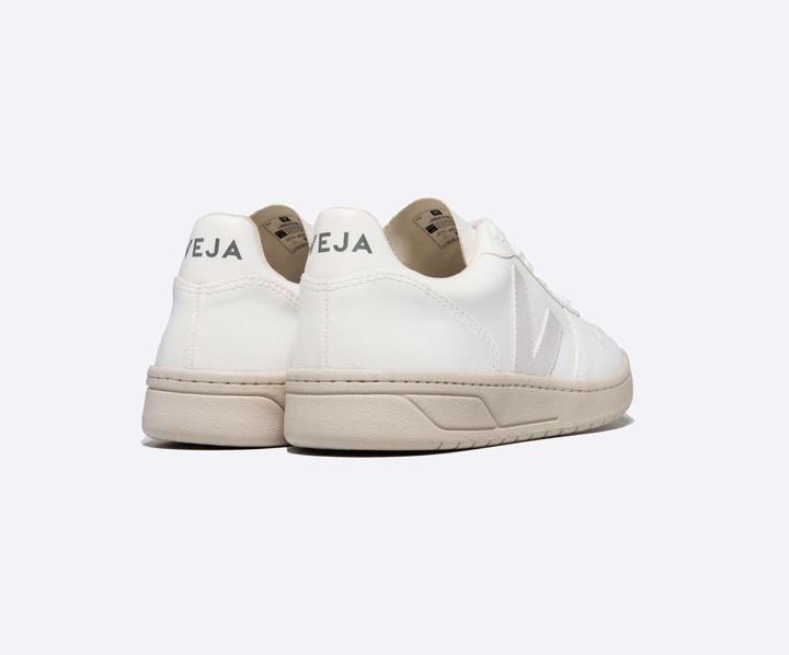 Actual product image Veja V-10 (41)