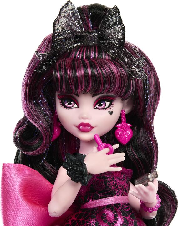 Actual product image Monster High Draculaura