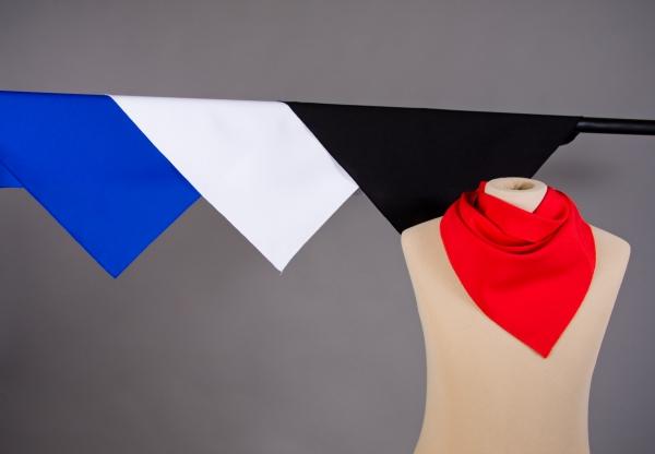 Actual product image Festartikel Müller triangular scarf