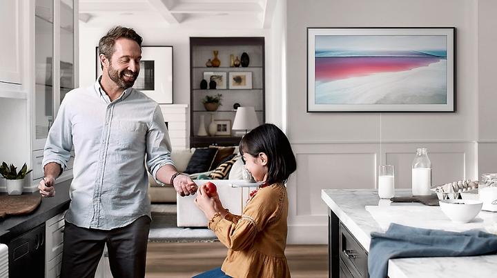 Actual product image Samsung GQ32LS03T The Frame (32", QLED, Full HD, 2020)