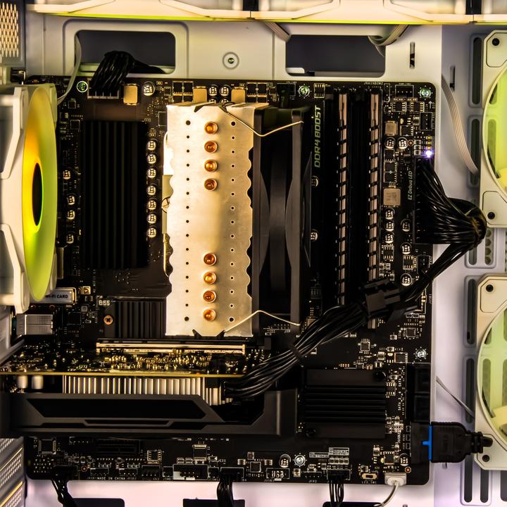 Produktbild Captiva Advanced Gaming R88-433 Ryzen 7 RTX 4060 (AMD Ryzen 7 5700X, 32 GB, 1000 GB, GeForce RTX 4060)