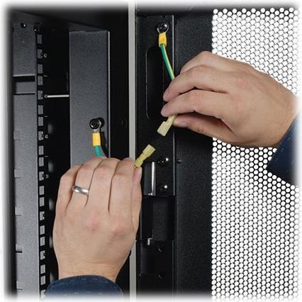 Actual product image Eaton 45U SmartRack Shallow-Depth Rack Enclosure Cabinet with doors & side panels (45 RU, 19 inch rack)