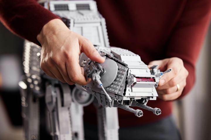 Produktbild LEGO AT-AT (75313, LEGO Star Wars, LEGO Seltene Sets)
