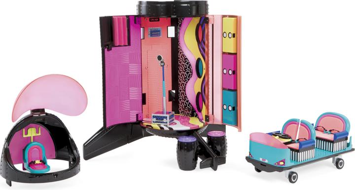 Actual product image MGA O.M.G. Remix 4-in-1 Plane Playset Transforms