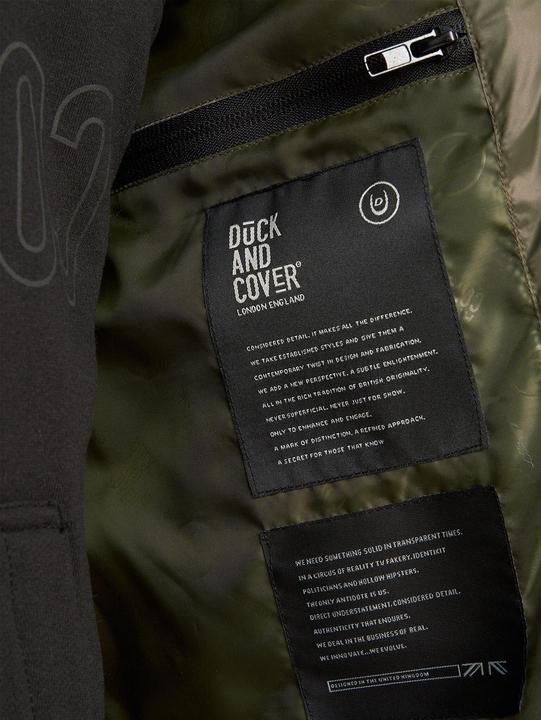 Actual product image Duck and Cover Mens Romain Camo Padded Gilet (L)
