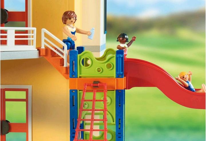 Image du produit Playmobil Fête de la piscine avec toboggan (70987, Playmobil City Life)