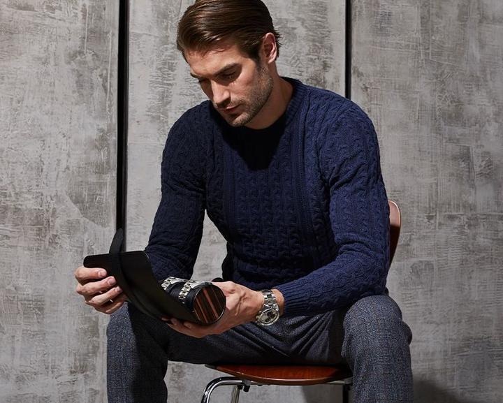 Image du produit Rouleau de montre Roadster en cuir véritable pour 3 montres-bracelets avec capsule supplémentaire
