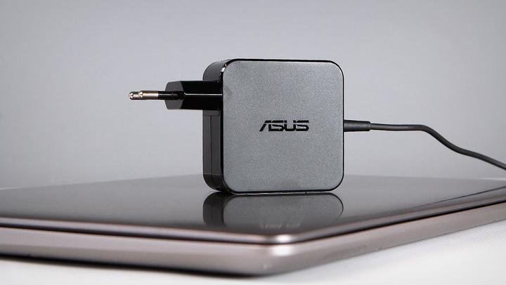 Produktbild ASUS 0a001-00235000 (45 W)