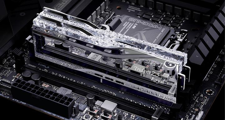 Image du produit G.Skill D564GB 6000-28 TZ5 Royal Silver sr GSK (F5-6000J2836G32GX2-TR5S) (2 x 32GB, 6000 MHz, RAM DDR5, DIMM)