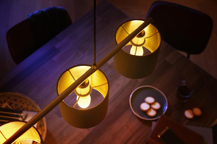 Produktbild Philips Hue White BT (E14, 5.50 W, 470 lm, 1 x, F)