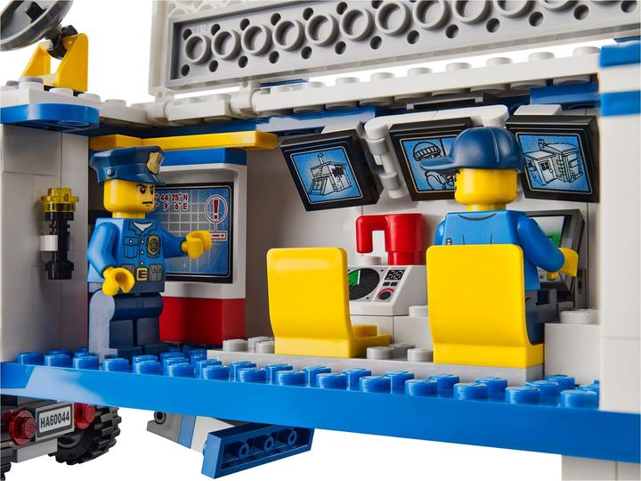 Actual product image LEGO City Mobile Police Unit (60044, LEGO City)
