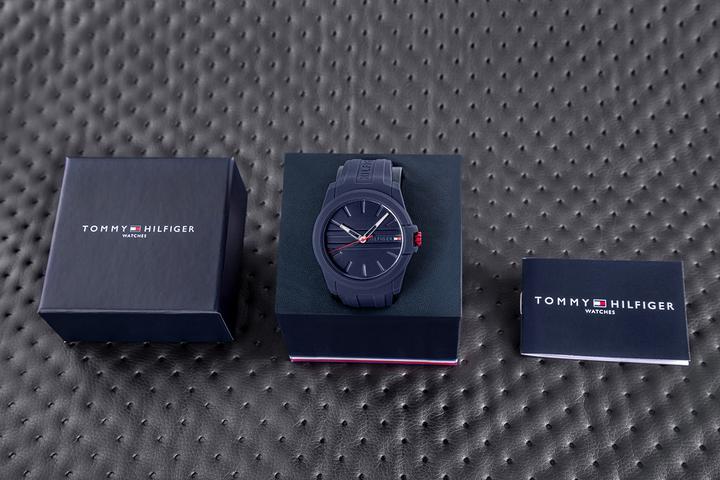 Produktbild Tommy Hilfiger Neo Herrenuhr 1792122 + BOX
