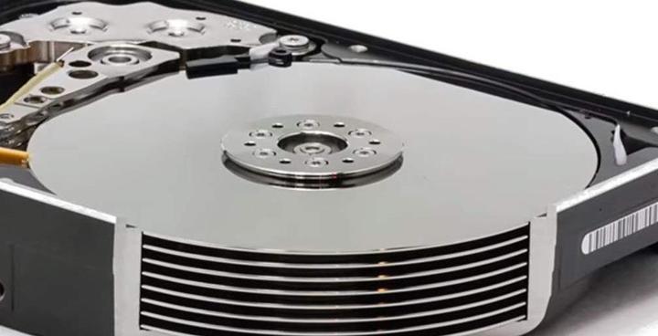 Actual product image WD Ultrastar HE12 (12 TB, 3.5", CMR)